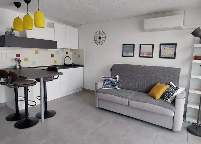 Charme Du Cap D'agde Apartamento Agde